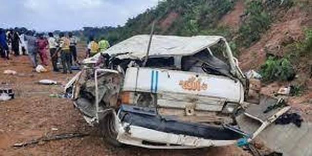 4 persons dead, 8 injured in Lagos-Ibadan expressway accident