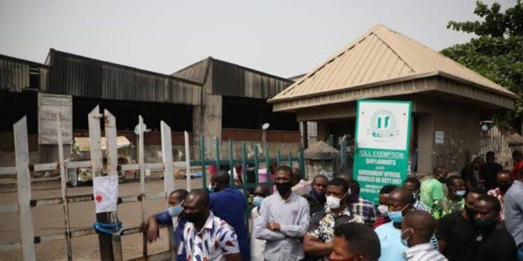Remodeling:  Abuja UTC shop owners, traders to relocate to temporary site